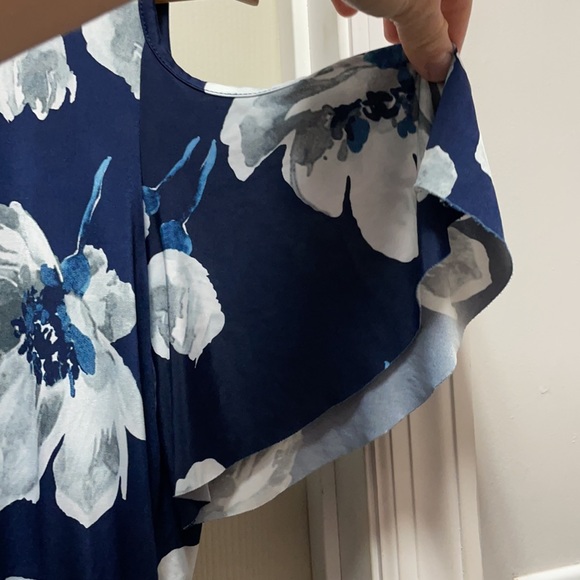 Venus Floral Blouse - Picture 15 of 15